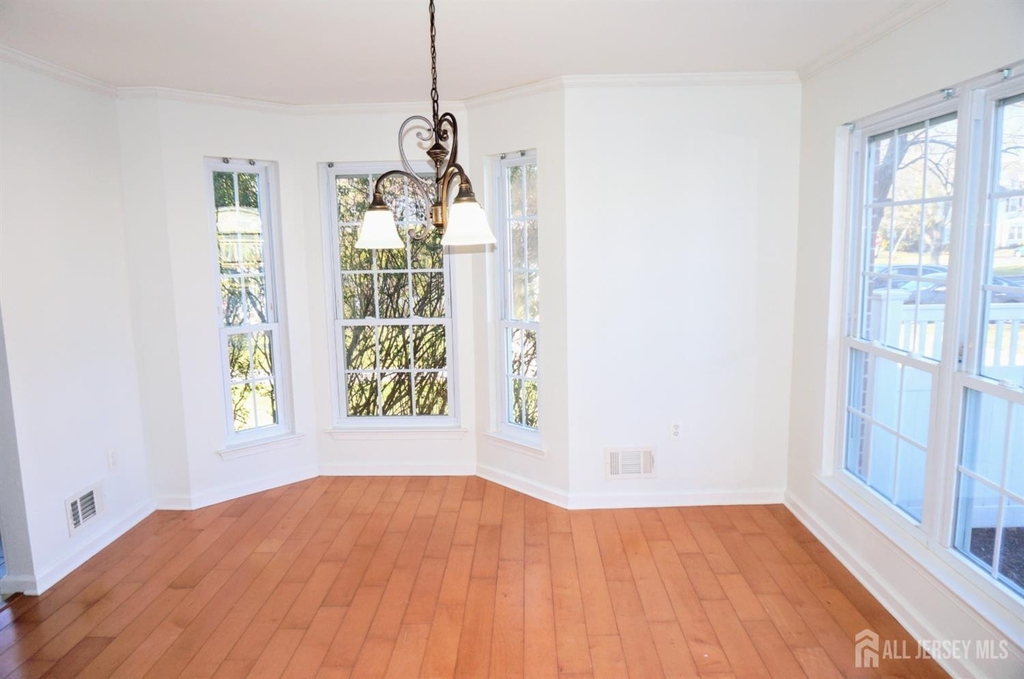 1 Bristol Drive - Photo 4