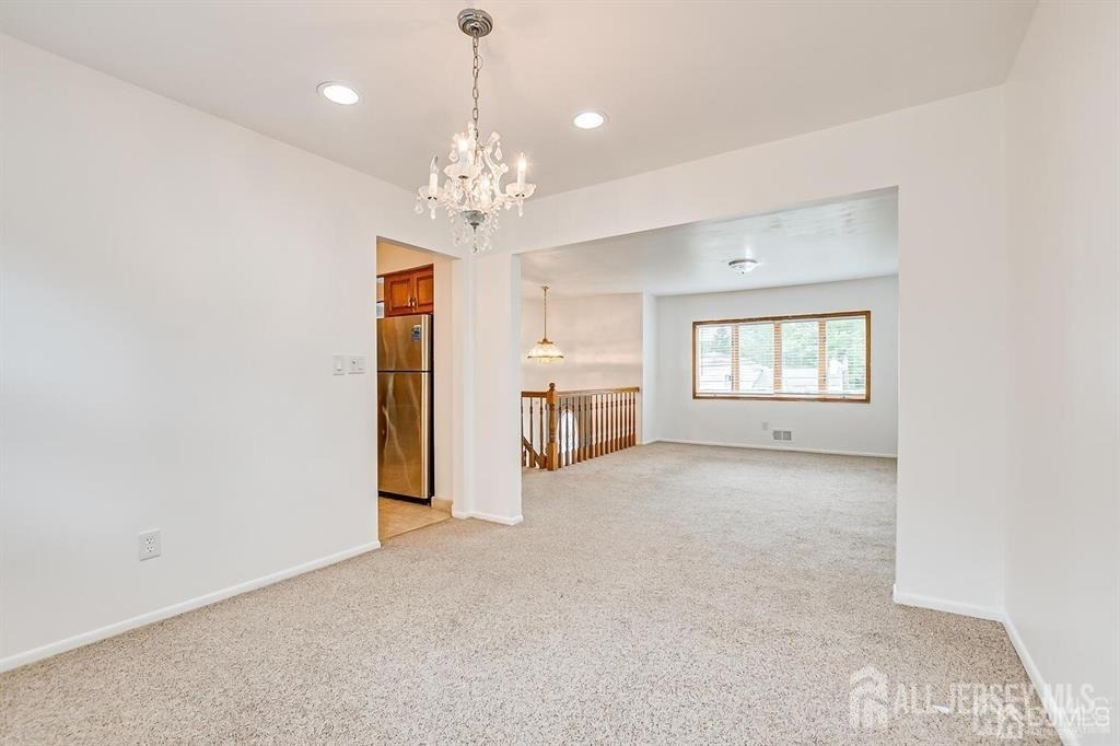 559 Wood Avenue - Photo 10