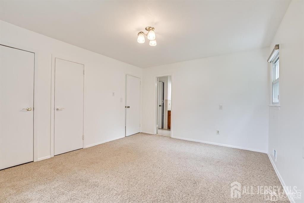 559 Wood Avenue - Photo 16
