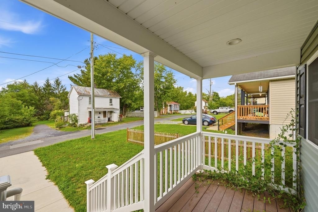 640 Jenkins - Photo 3