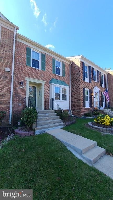 12151 Stallion Court - Photo 1