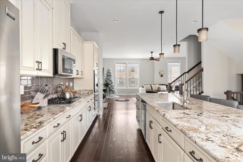 44735 Medway Terrace - Photo 13