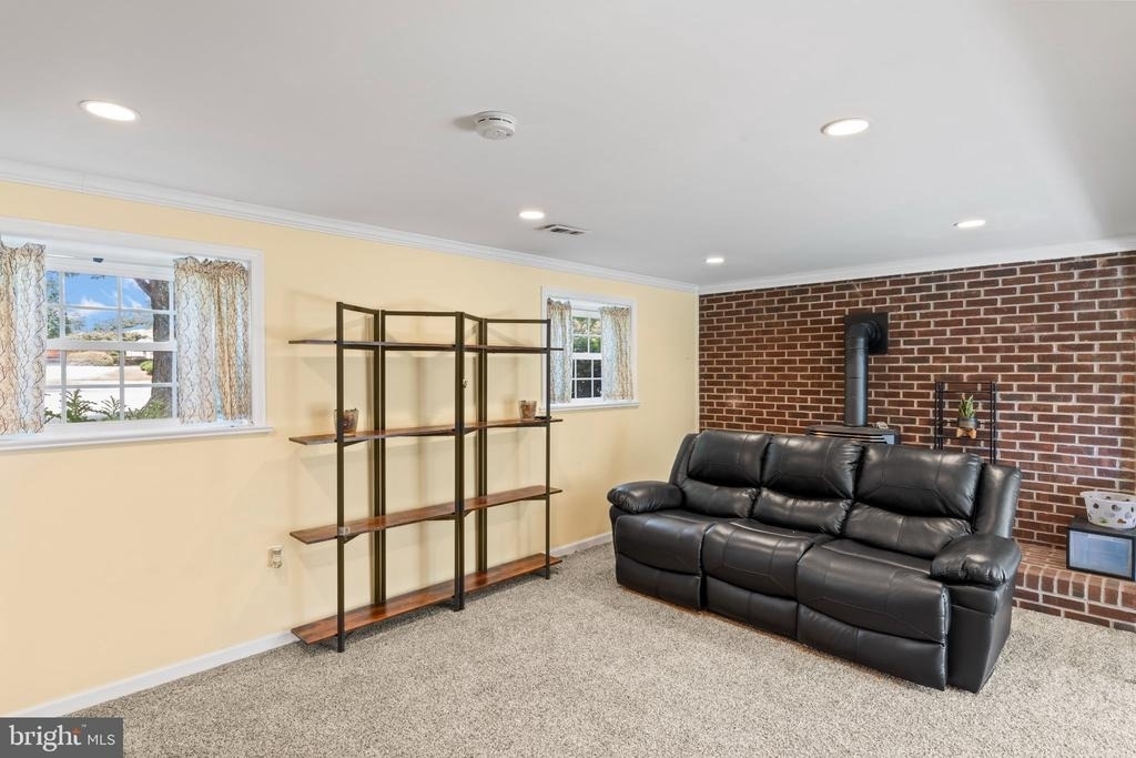 101 Williamsburg Road - Photo 30