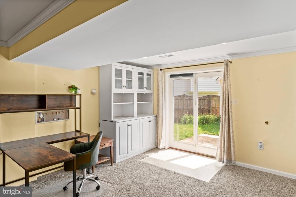 101 Williamsburg Road - Photo 32