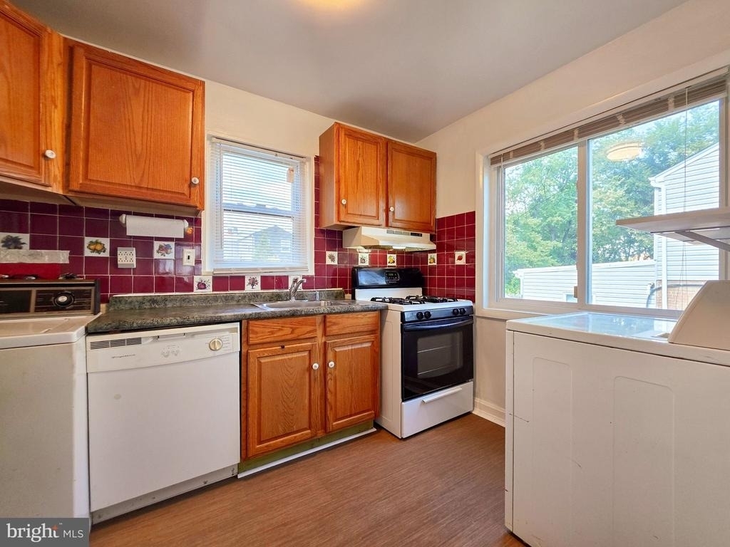 5818 Fifer Drive - Photo 5