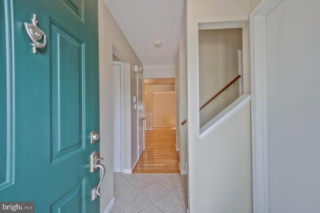 7177 Lake Cove Drive - Photo 6