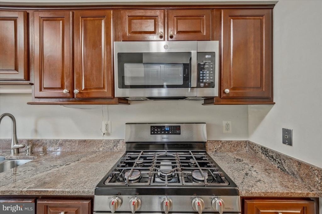 7177 Lake Cove Drive - Photo 9