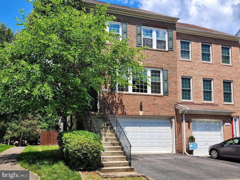 13906 Gothic Drive - Photo 0