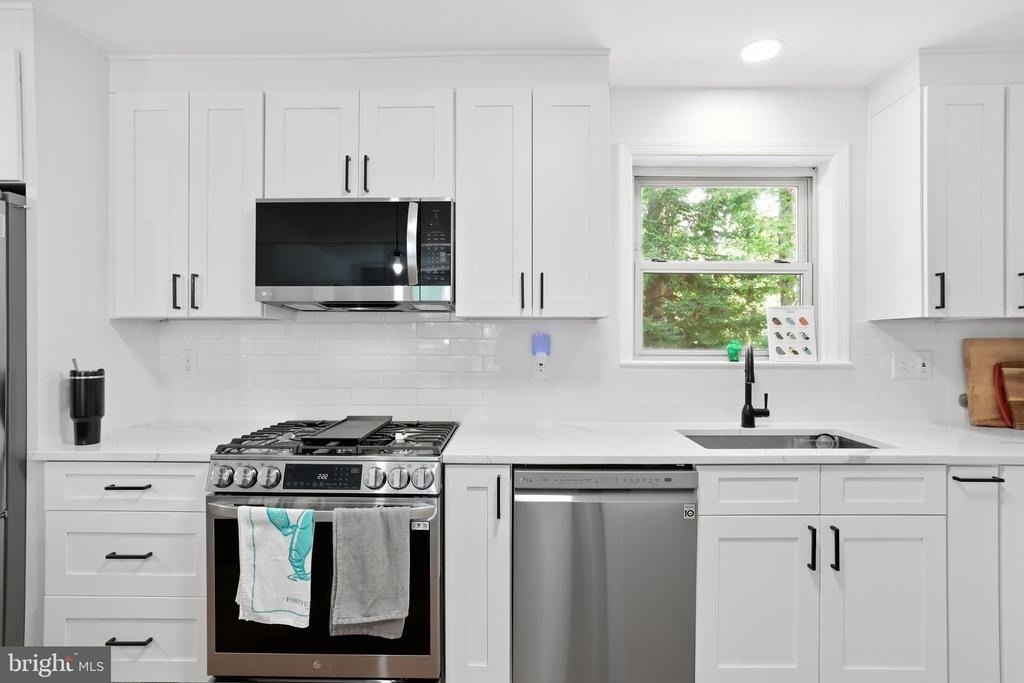 6605 Grey Fox Drive - Photo 13