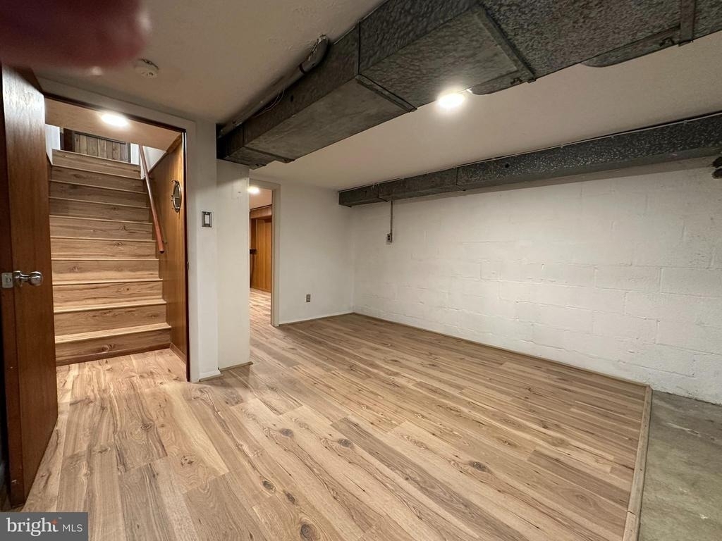 3000 James Street - Photo 19