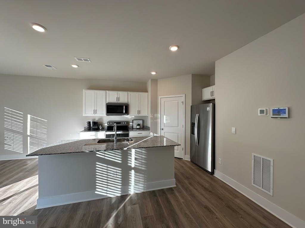 114 Haida Lane - Photo 1