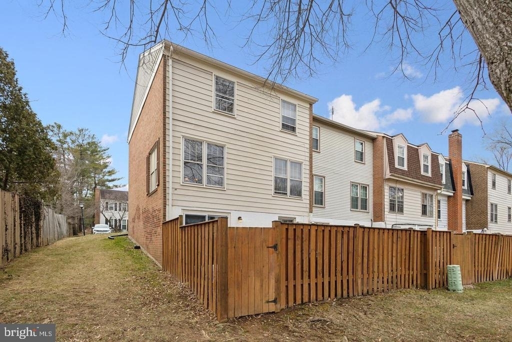 3940 Bradwater Street - Photo 36