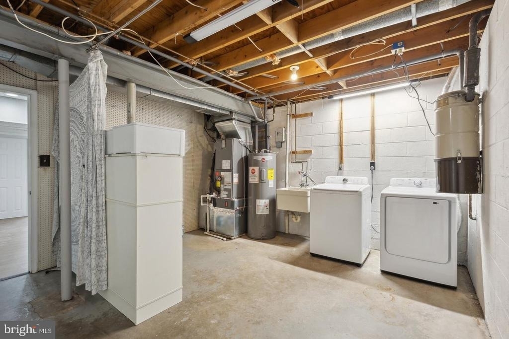 3940 Bradwater Street - Photo 31