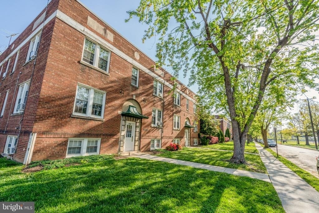 426 E Glendale Avenue - Photo 13