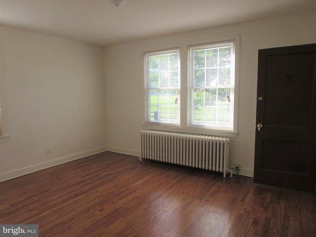 426 E Glendale Avenue - Photo 1