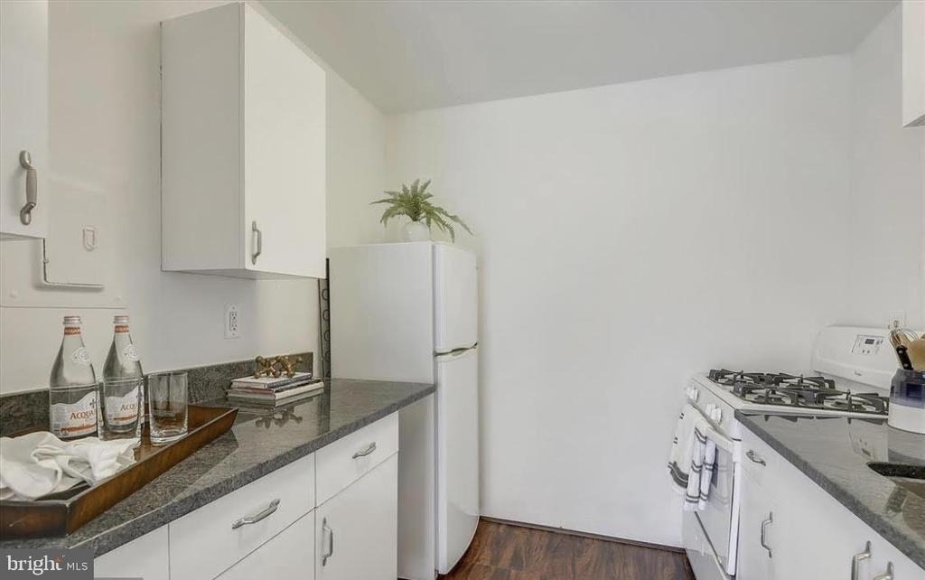 3408 25th Street S - Photo 9