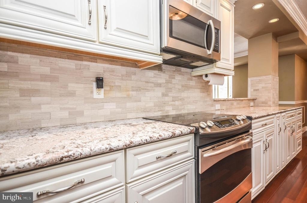 1401 N Rhodes Street - Photo 9