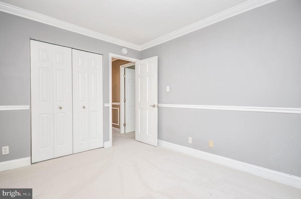 1401 N Rhodes Street - Photo 21