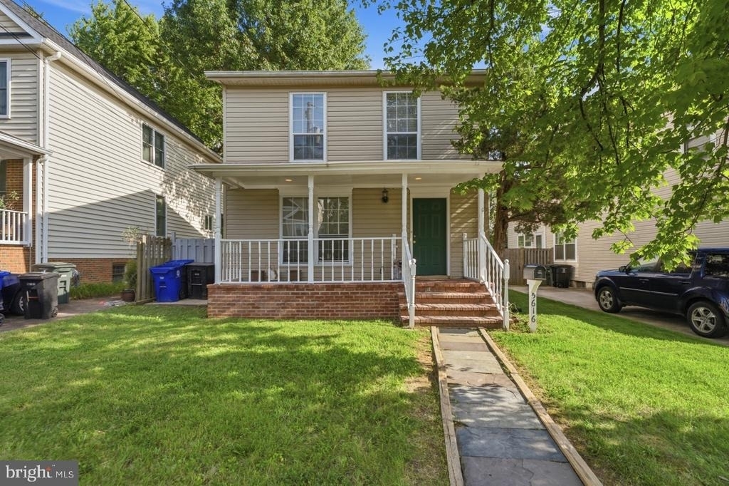 5616 8th Street N - Photo 0