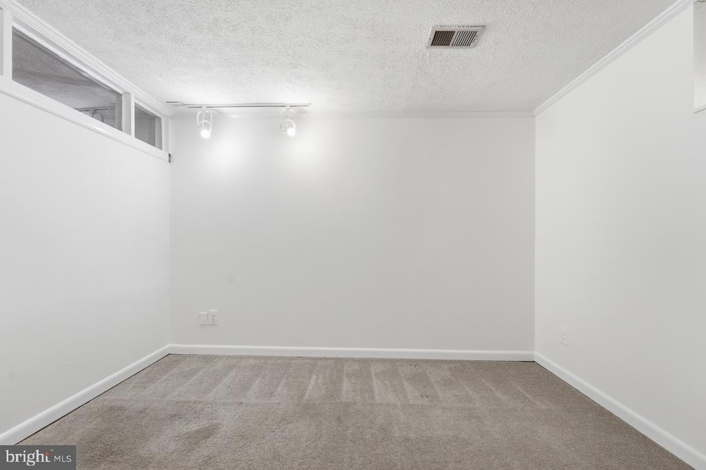 5616 8th Street N - Photo 41