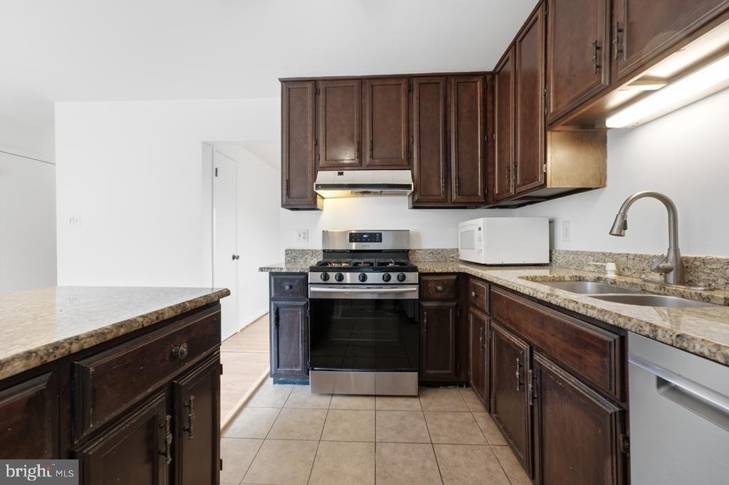 5616 8th Street N - Photo 15