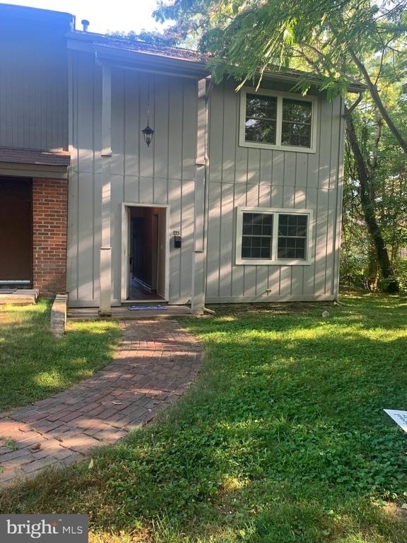 133 Woodlake Drive - Photo 1