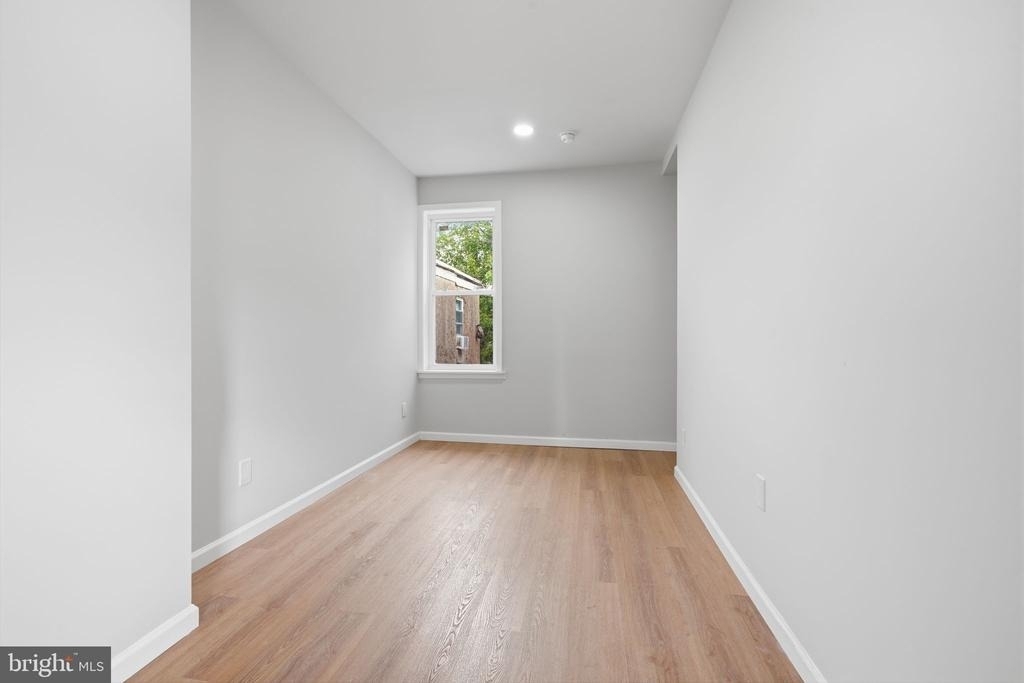 3448 Frankford Avenue - Photo 5