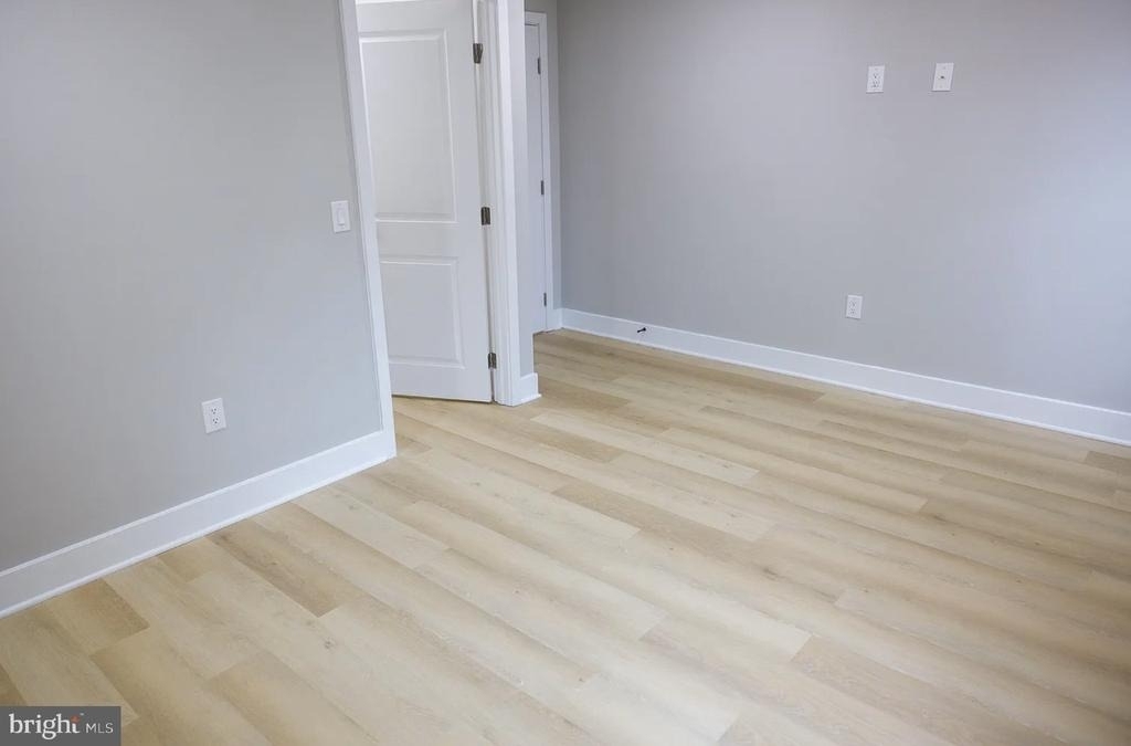 1201 Lindley Avenue - Photo 15