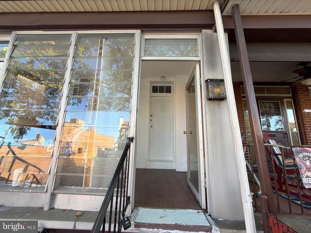 4013 Teesdale Street - Photo 2
