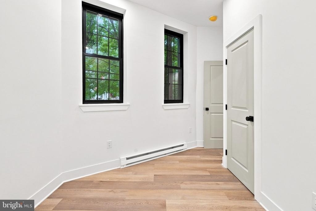 3206 W Dauphin Street - Photo 4