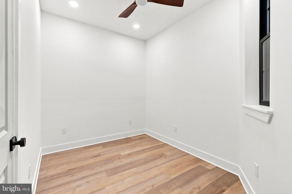 3206 W Dauphin Street - Photo 5