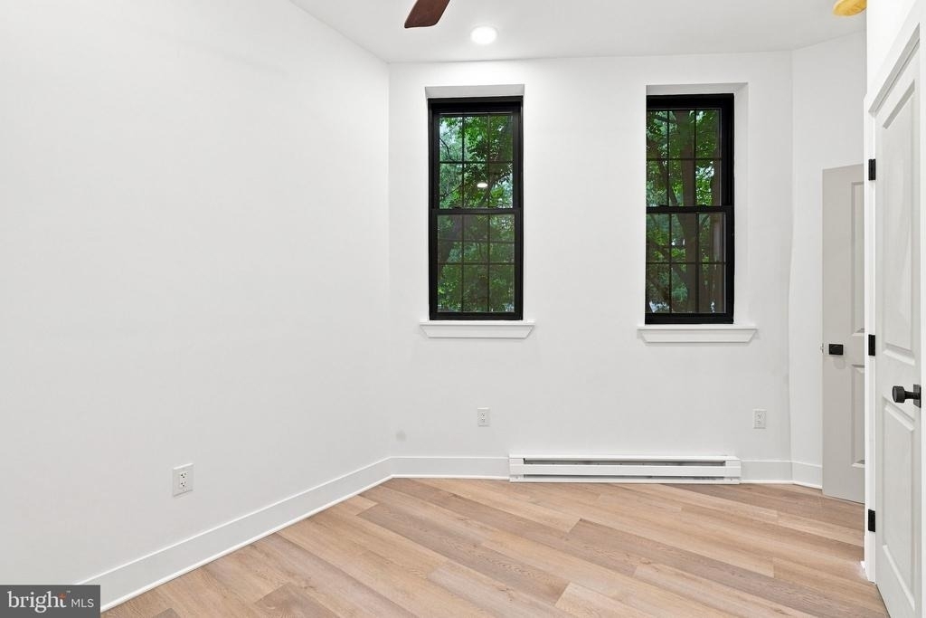 3206 W Dauphin Street - Photo 3