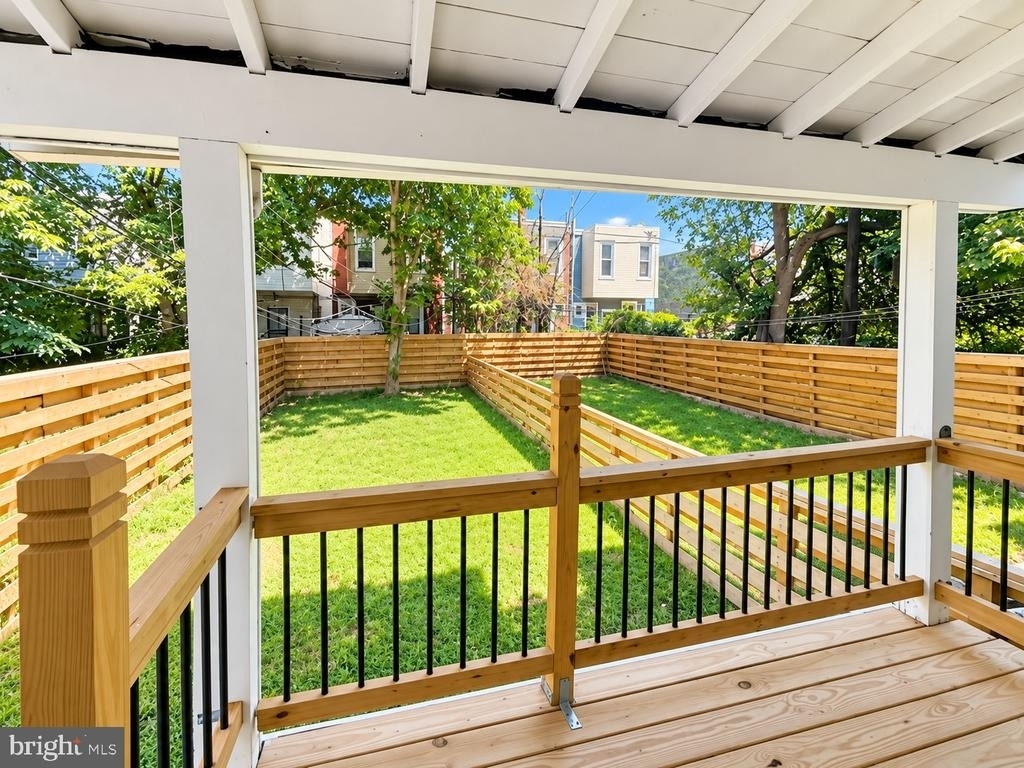 5033 Walnut Street - Photo 12