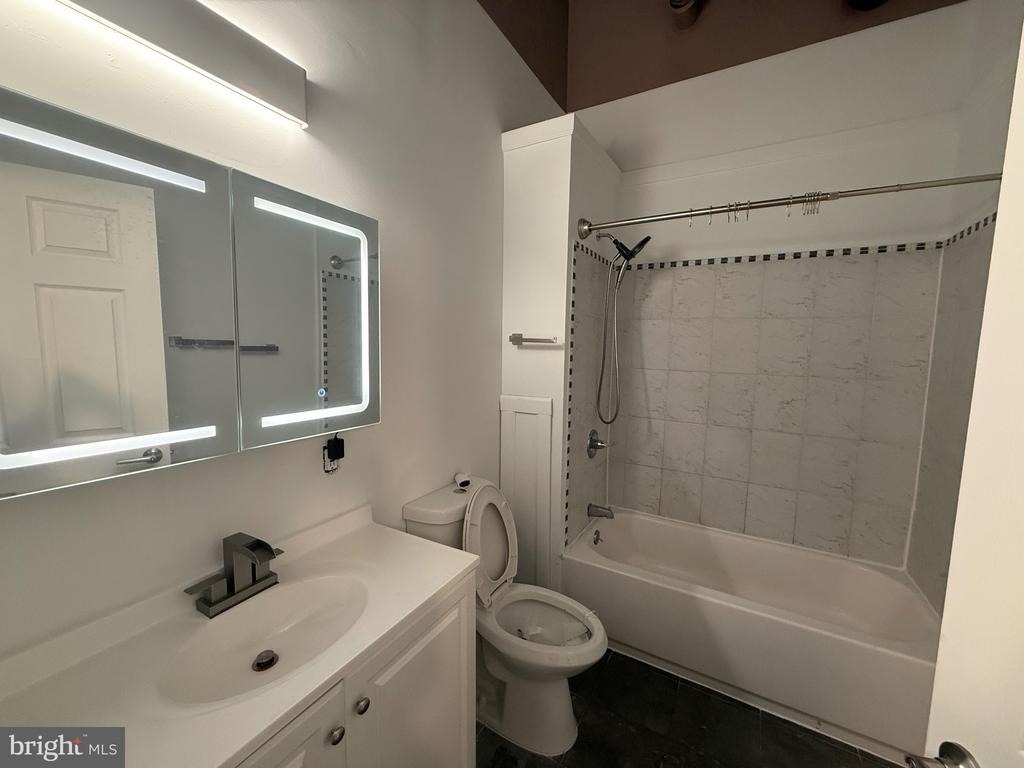 3560 Sepviva Street - Photo 1