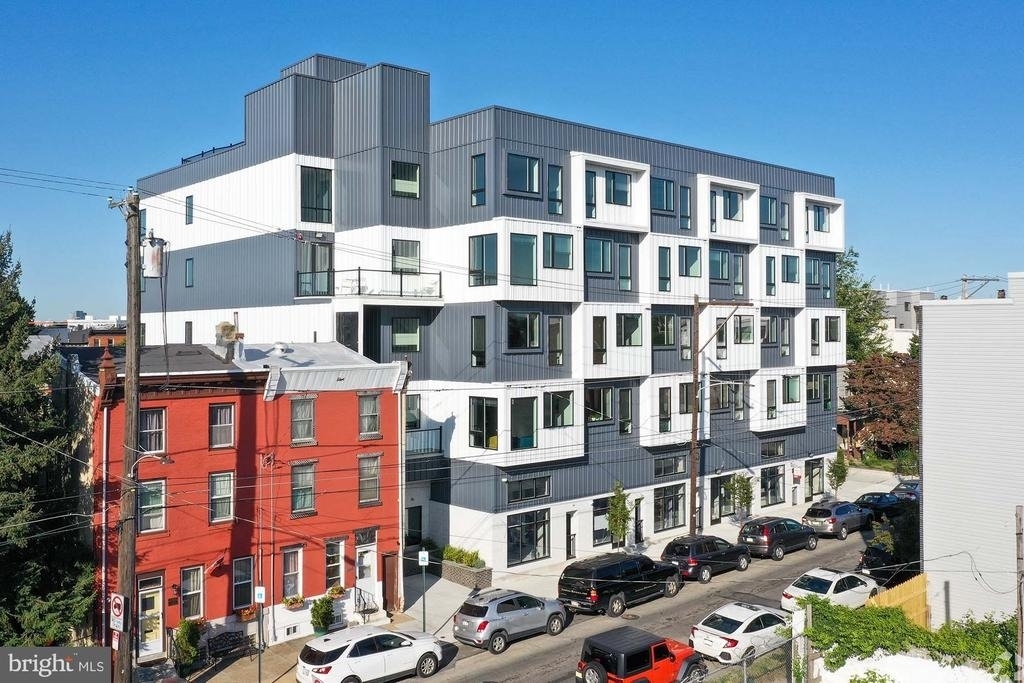 2120 E York Street - Photo 18