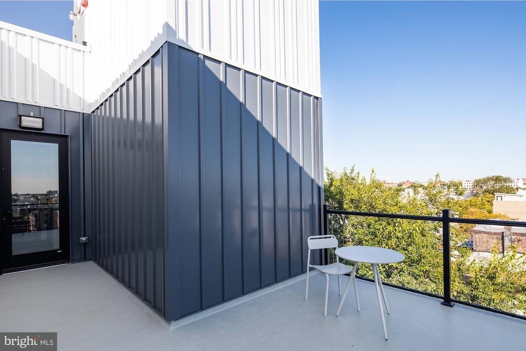 2120 E York Street - Photo 10