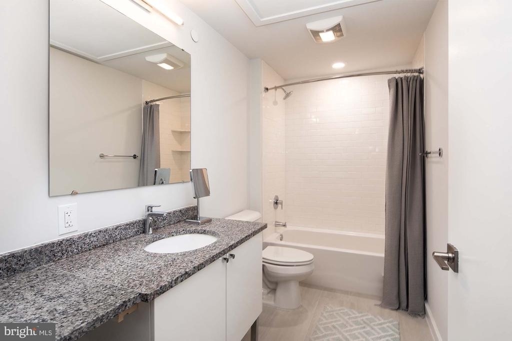2120 E York Street - Photo 13