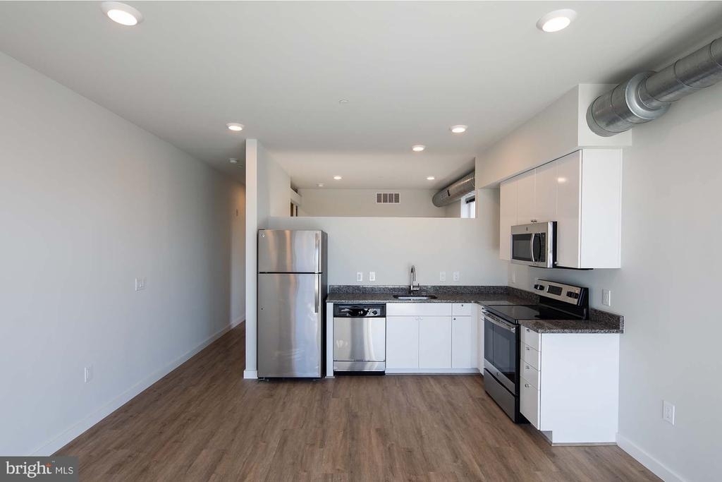 2120 E York Street - Photo 6