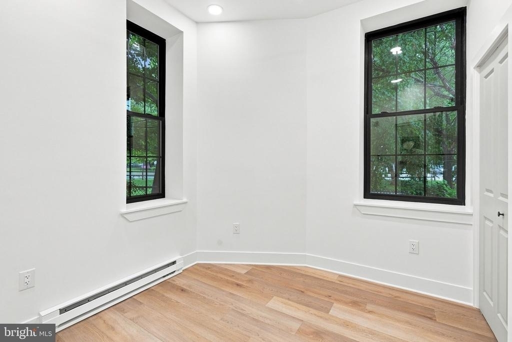3206 W Dauphin Street - Photo 4