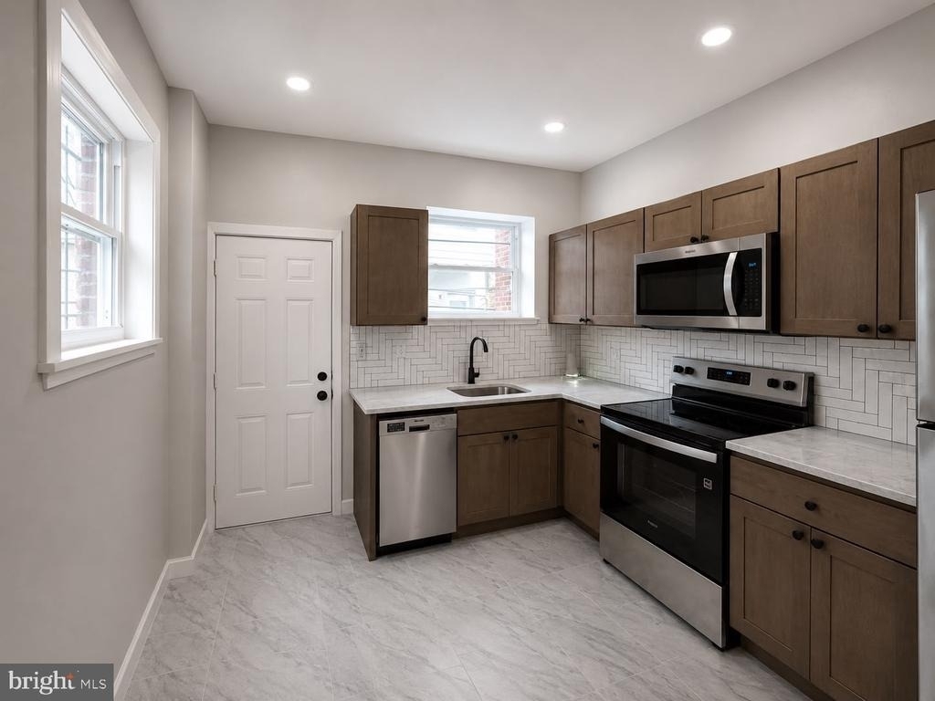 2336 Mountain Street - Photo 6