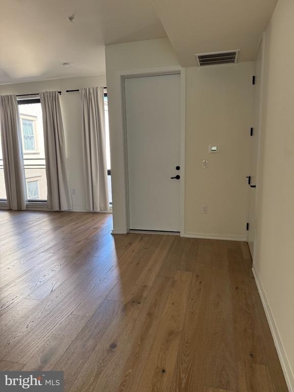 2011 Cambridge Street - Photo 8
