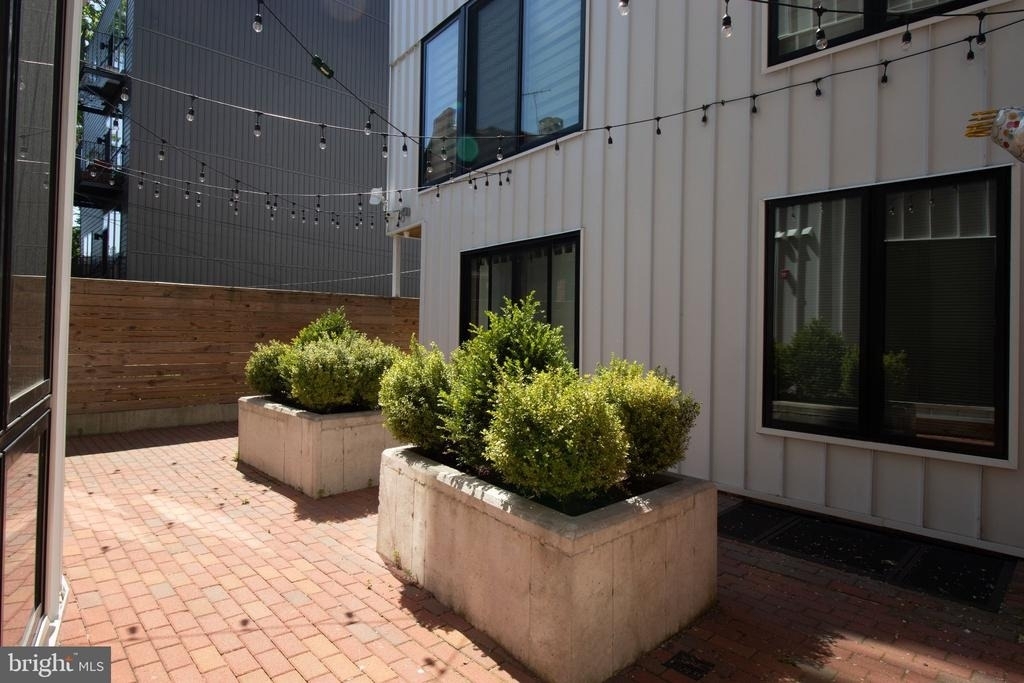 2011 Cambridge Street - Photo 20