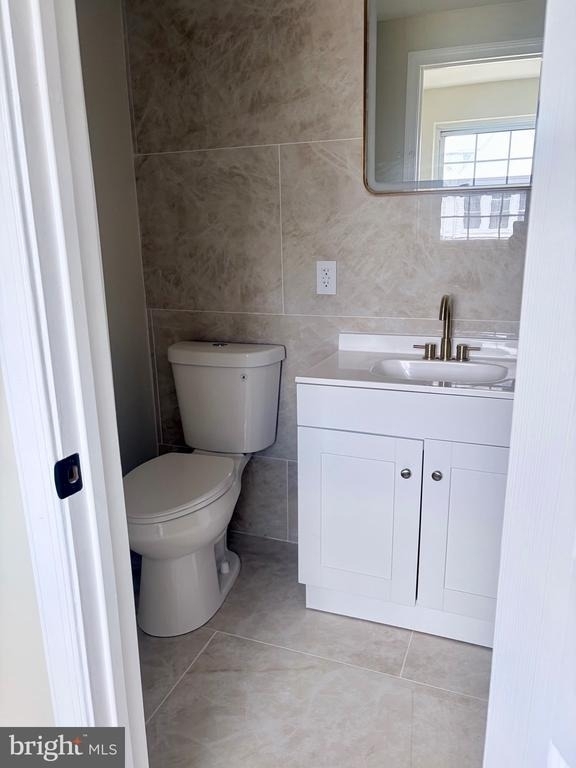 2900 Hale Street - Photo 4