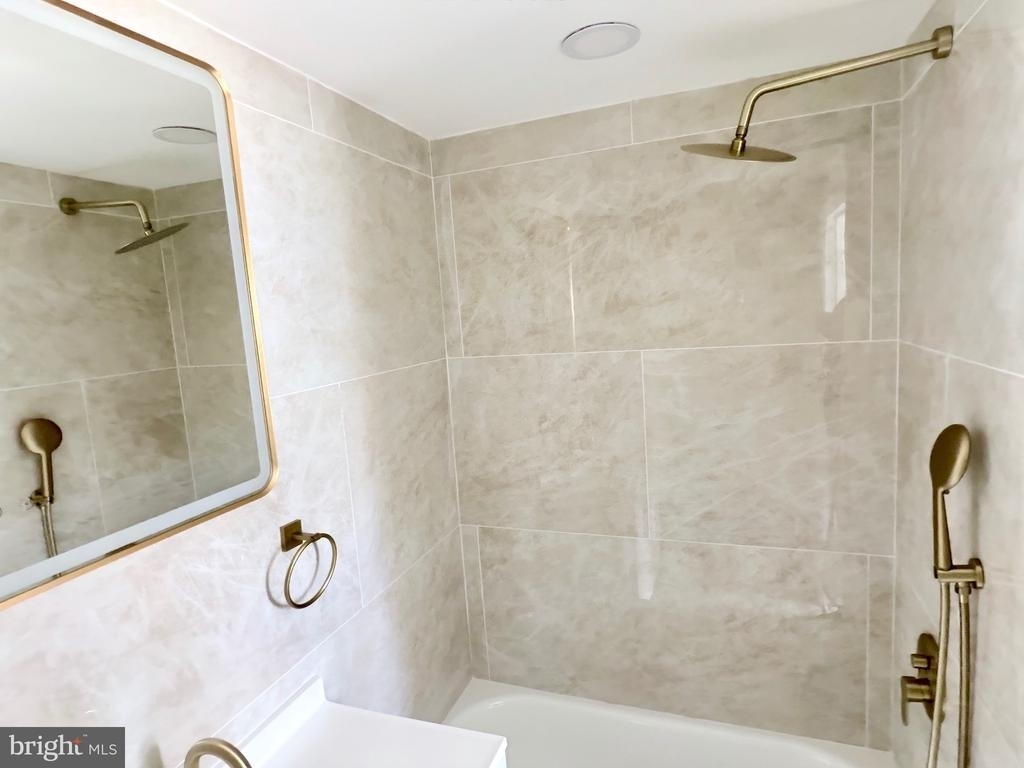 2900 Hale Street - Photo 5