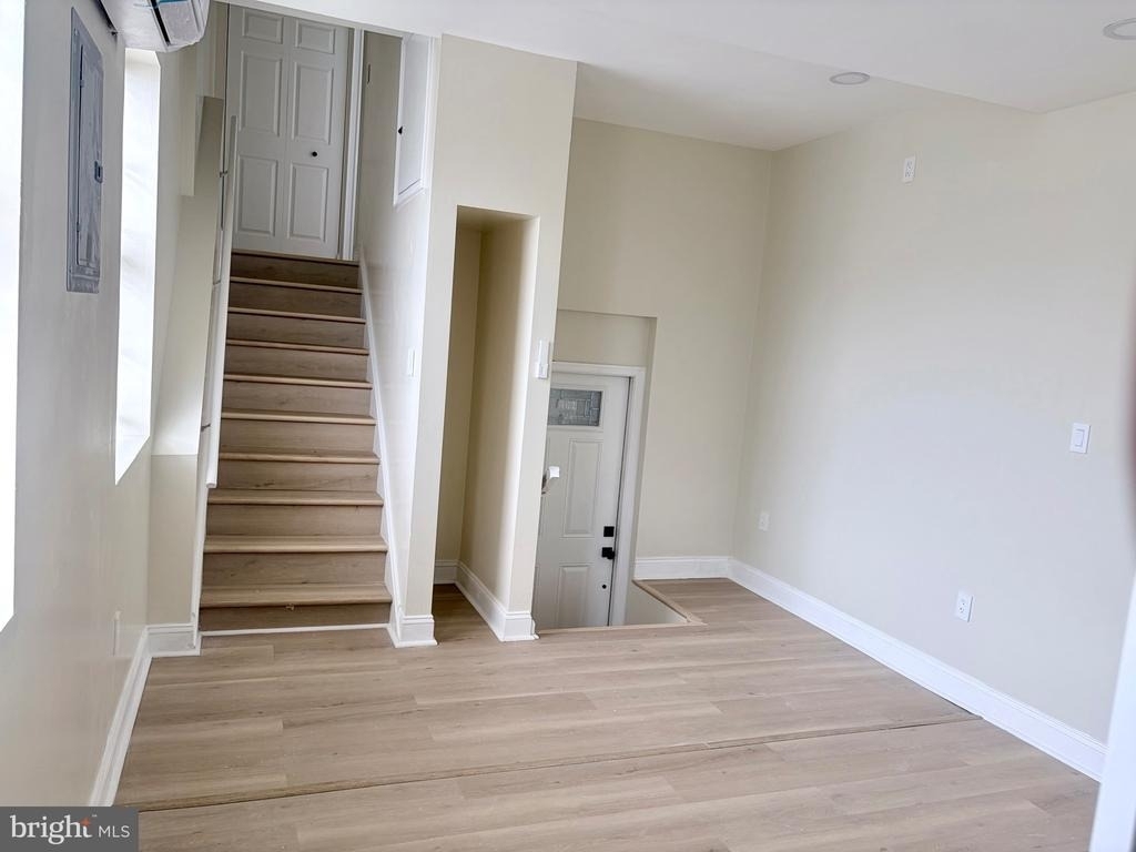 2900 Hale Street - Photo 3