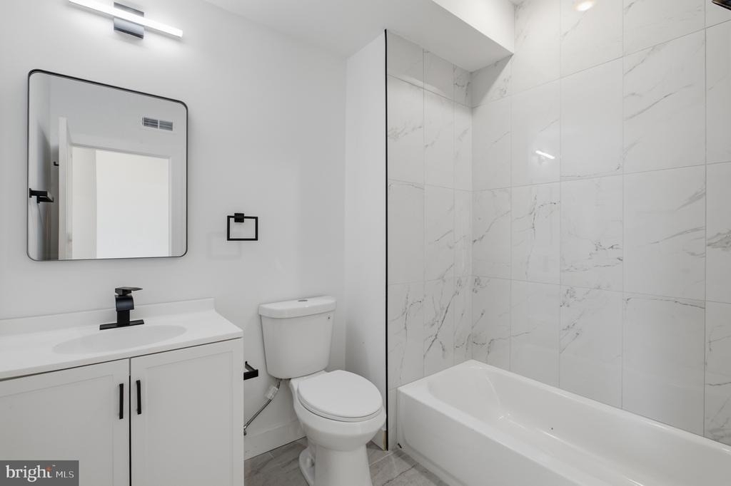2554 N 12th Street - Photo 12