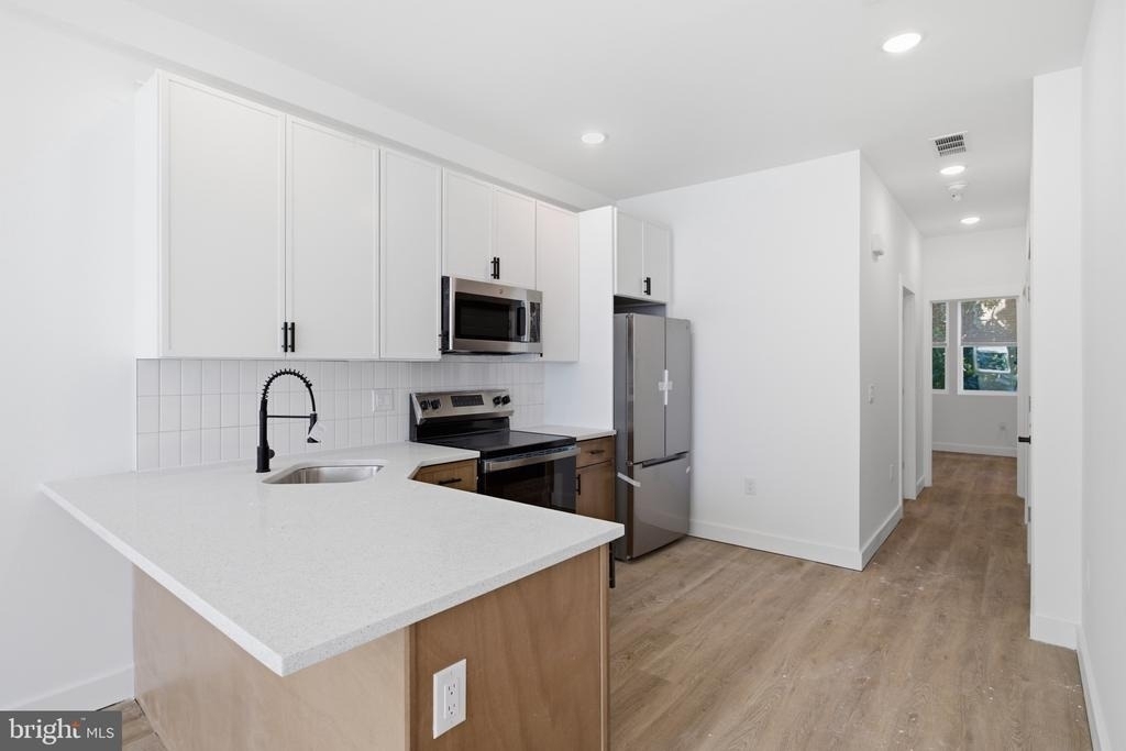 2554 N 12th Street - Photo 4