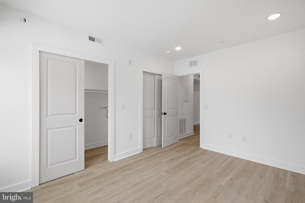 2216 N Franklin Street - Photo 8