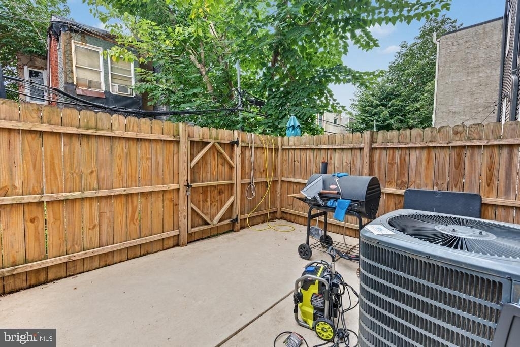 2608 Manton Street - Photo 39