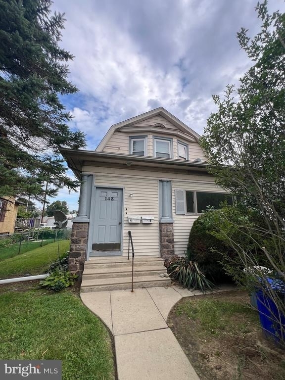 143 E Moreland Avenue - Photo 0
